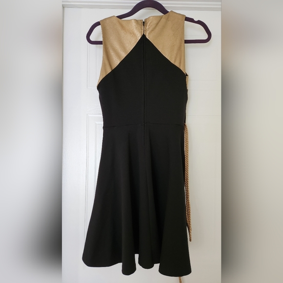 Her universe wonder woman dress - Picture 4 of 4